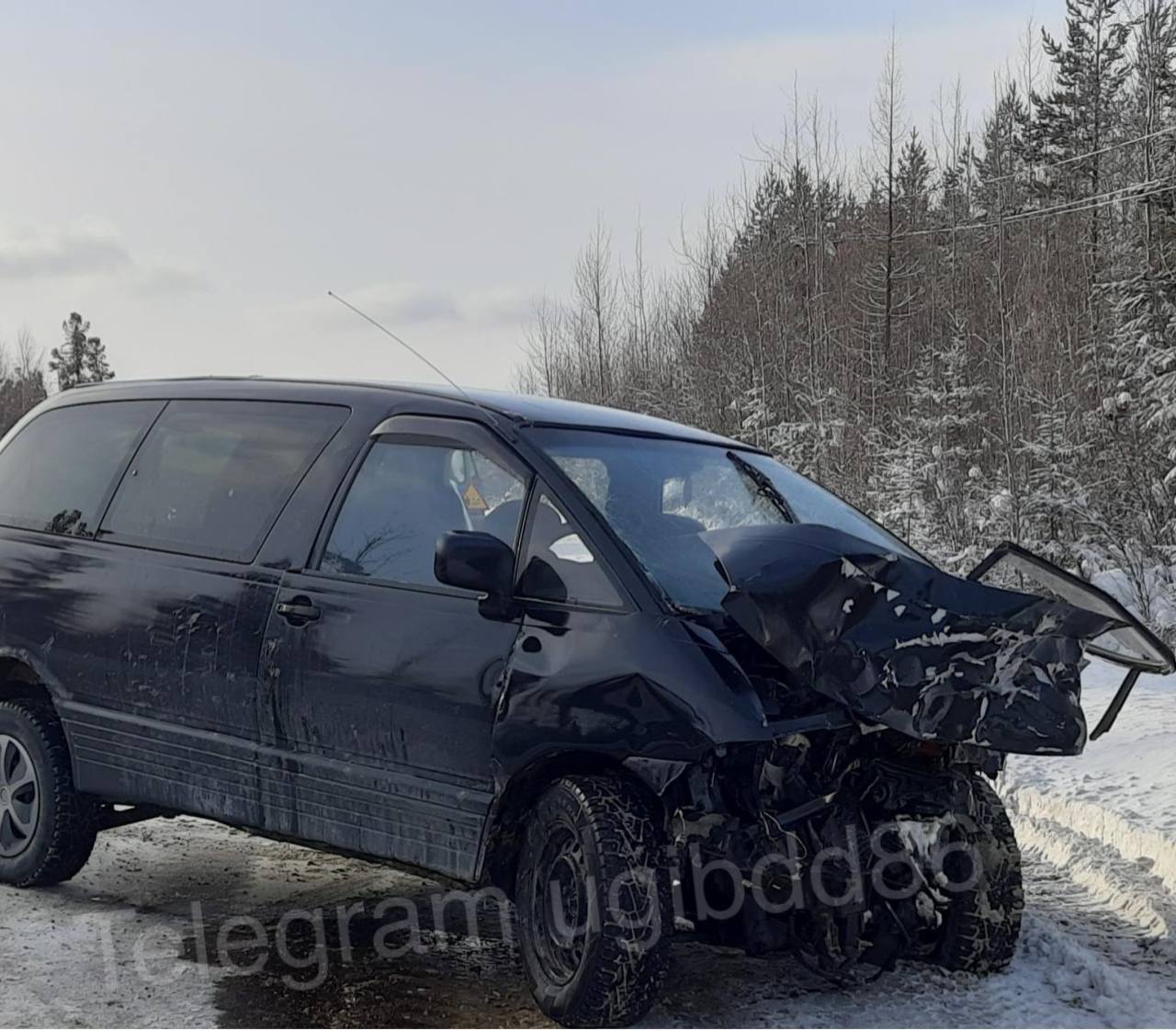 На трассе в Октябрьском районе в автоаварии пострадали жители Нягани.