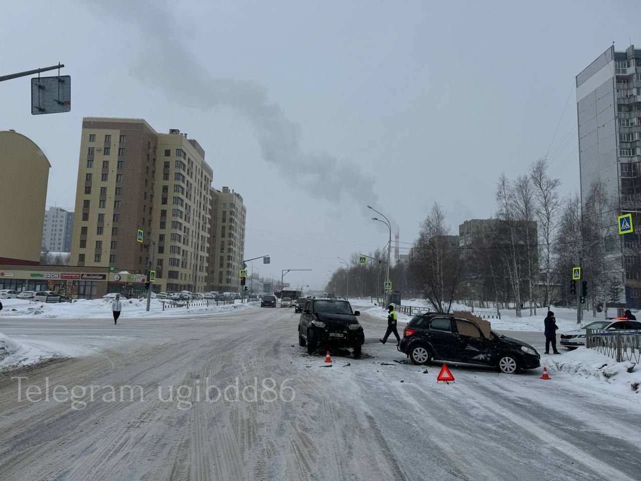 Понедельник не без происшествий.