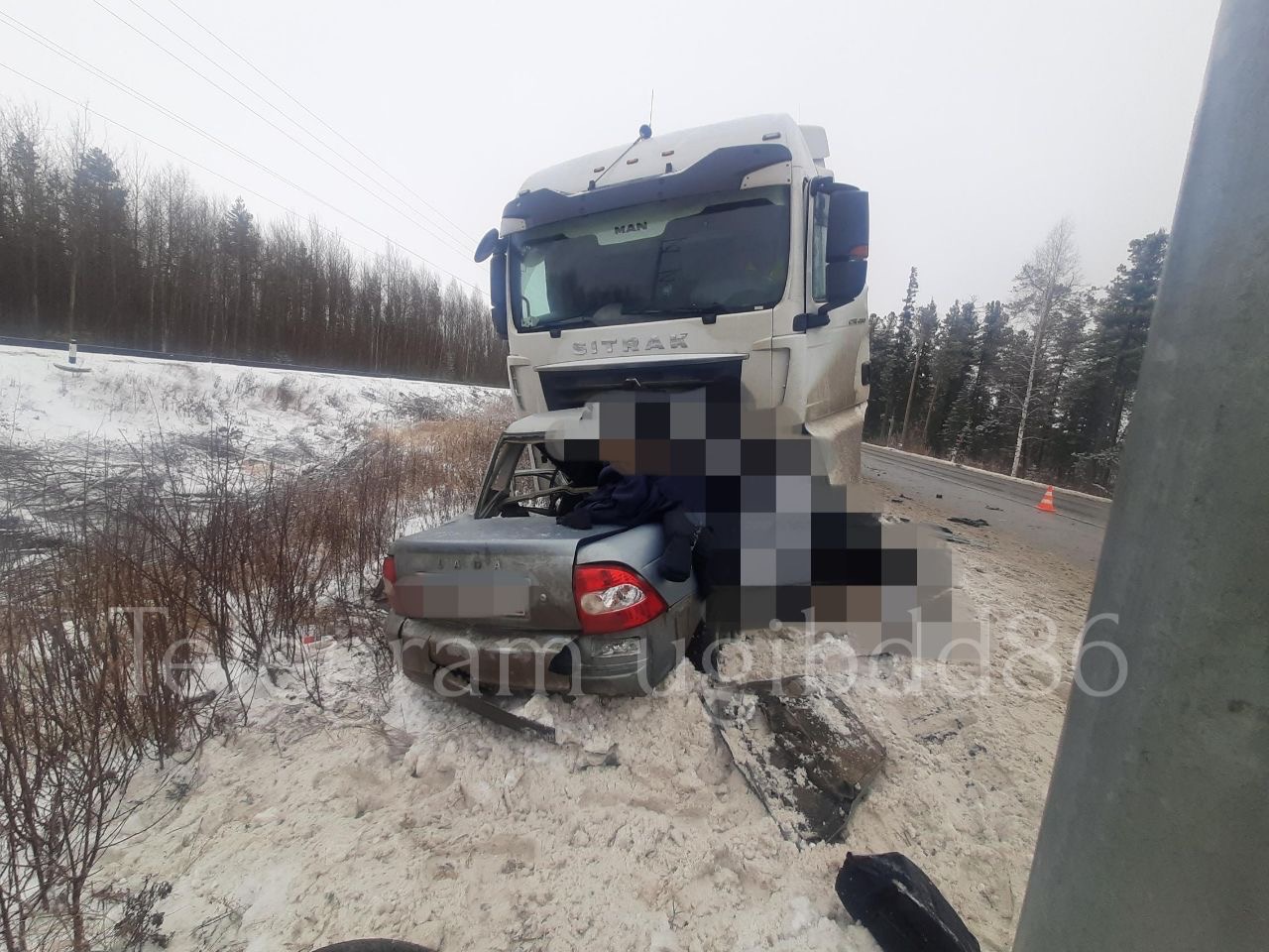 В Нижневартовском районе в автоаварии погибли 2 человека.