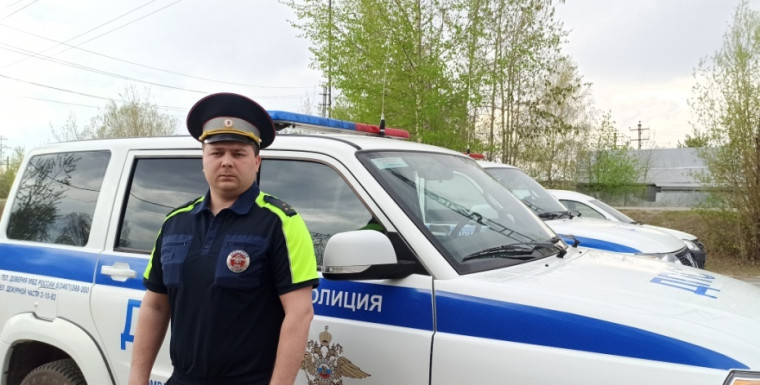 Обращение заместителя командира взвода ДПС Госавтоинспекции Октябрьского района старшего лейтенант полиции Леонида Сковбеля к обладателям средств индивидуальной мобильности. Обращение заместителя командира взвода ДПС Госавтоинспекции Октябрьского района старшего лейтенант полиции Леонида Сковбеля к обладателям средств индивидуальной мобильности.