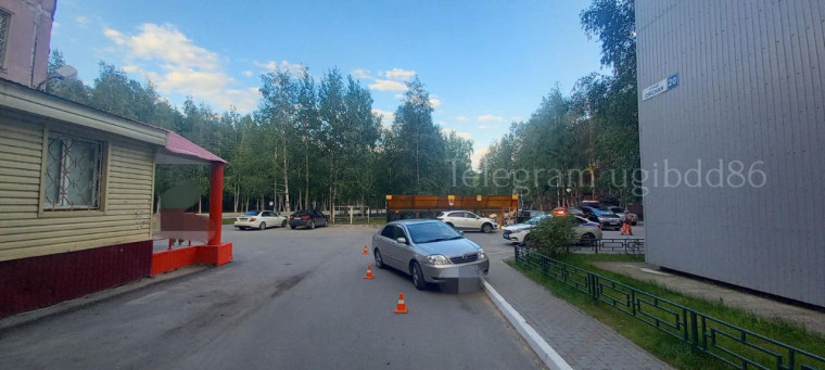 В Югре в ДТП пострадали два пешехода. В Югре в ДТП пострадали два пешехода.
